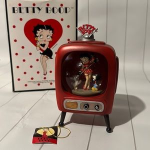 Betty Boop TV water globe